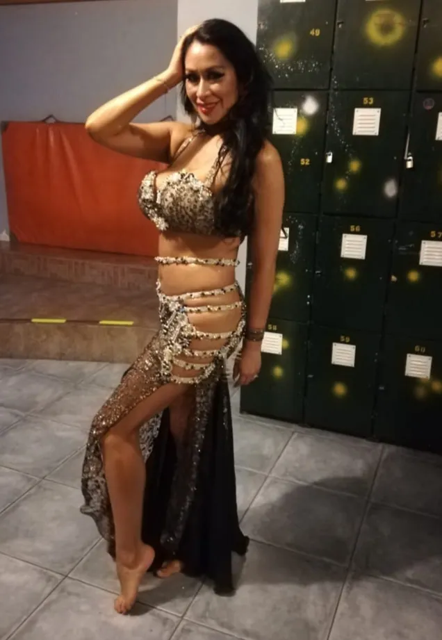Nayra-DanzaArabe-1