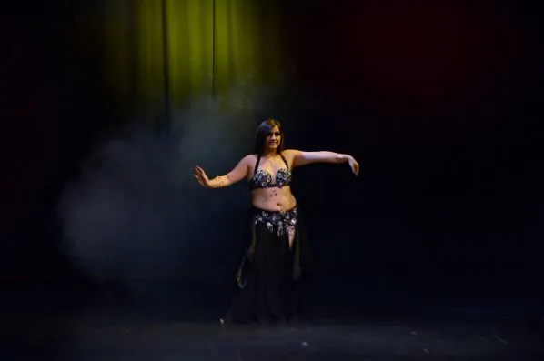 NayraDanzaArabe-14-e1576390572740