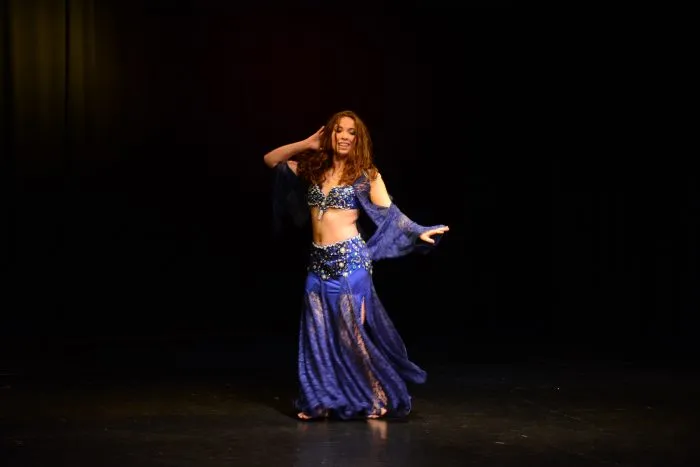 NayraDanzaArabe-31-e1576390006224
