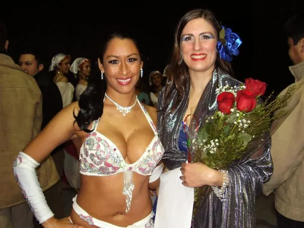 NayraDanzaArabeChile-1